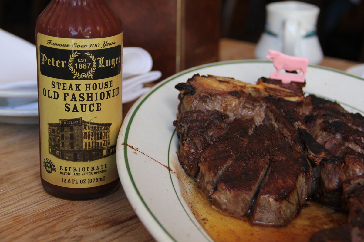 Món thịt của nhà hàng Peter Luger Steakhouse